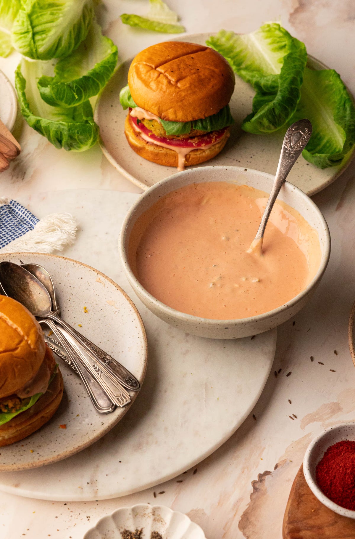Vegan In n’ Out Burger Sauce