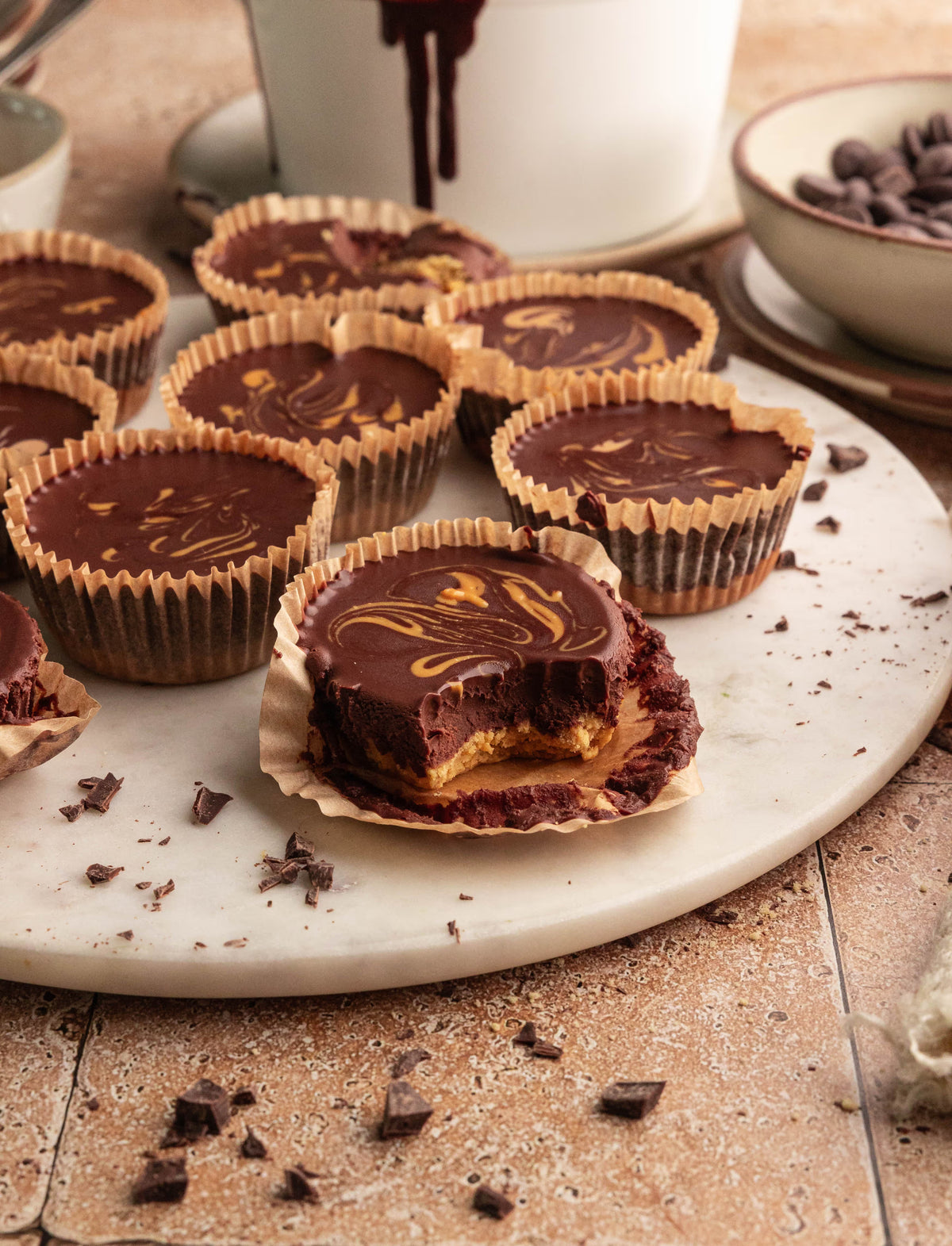 No-Bake Chocolate Peanut Butter Treats with Cookie Crust