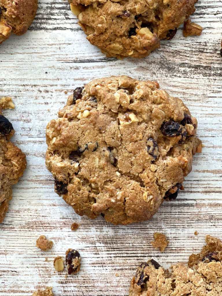 Vegan Chunky Oatmeal Raisin Cookies (Levain Bakery Style)
