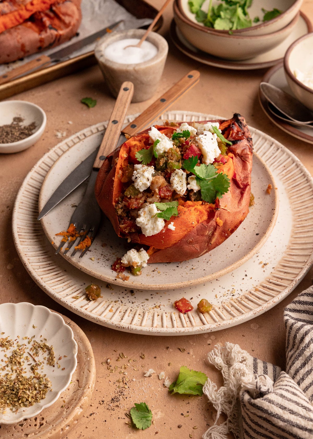 Easy Stuffed Sweet Potatoes – High-Protein Vegan Meal